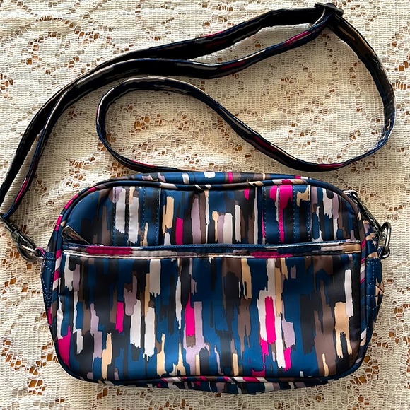 Lug Carousel Crossbody Bag Purse Quilted Blue Pink Detachable Shoulder Strap - Picture 2 of 9